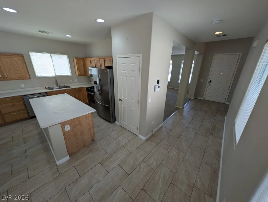 4445 Laguna Garden Avenue — photo 5