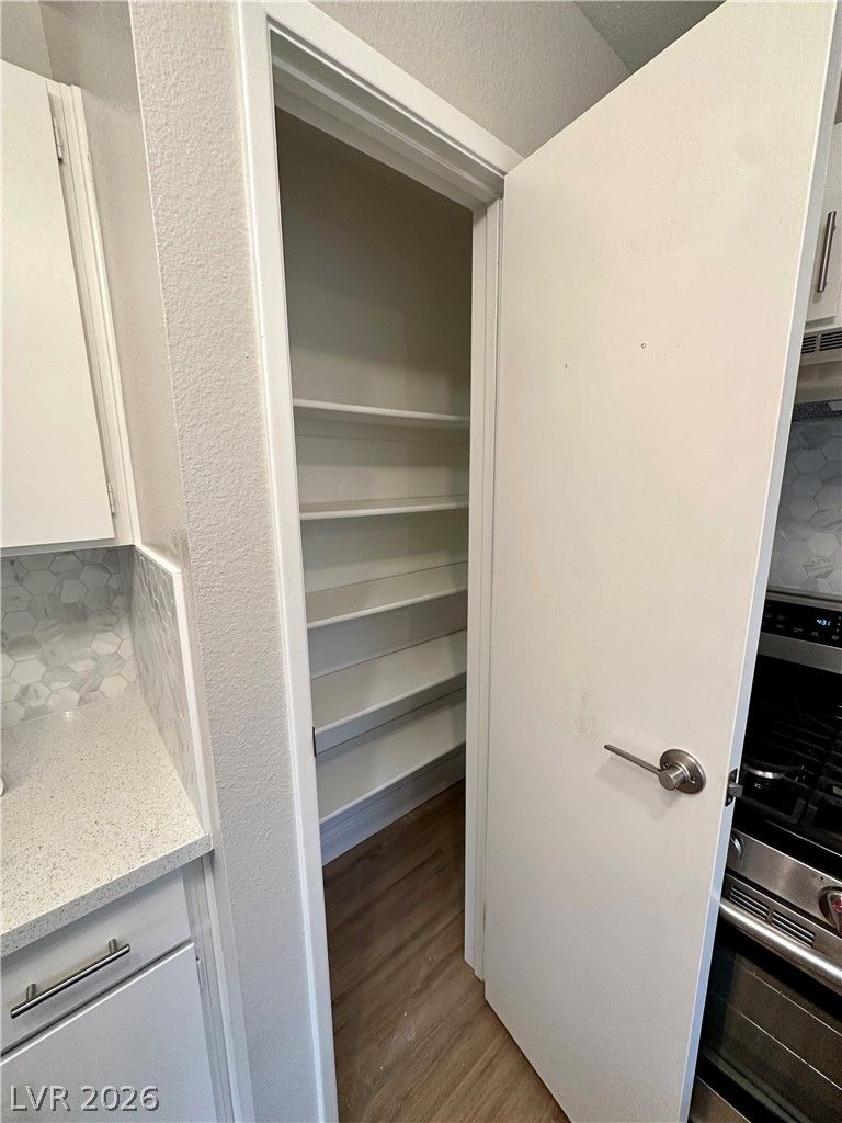 4100 Woodgreen Drive — photo 5