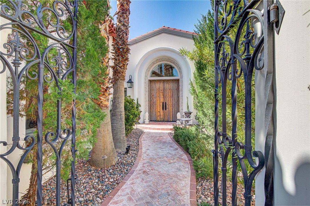 8628 Scarsdale Drive — photo 4