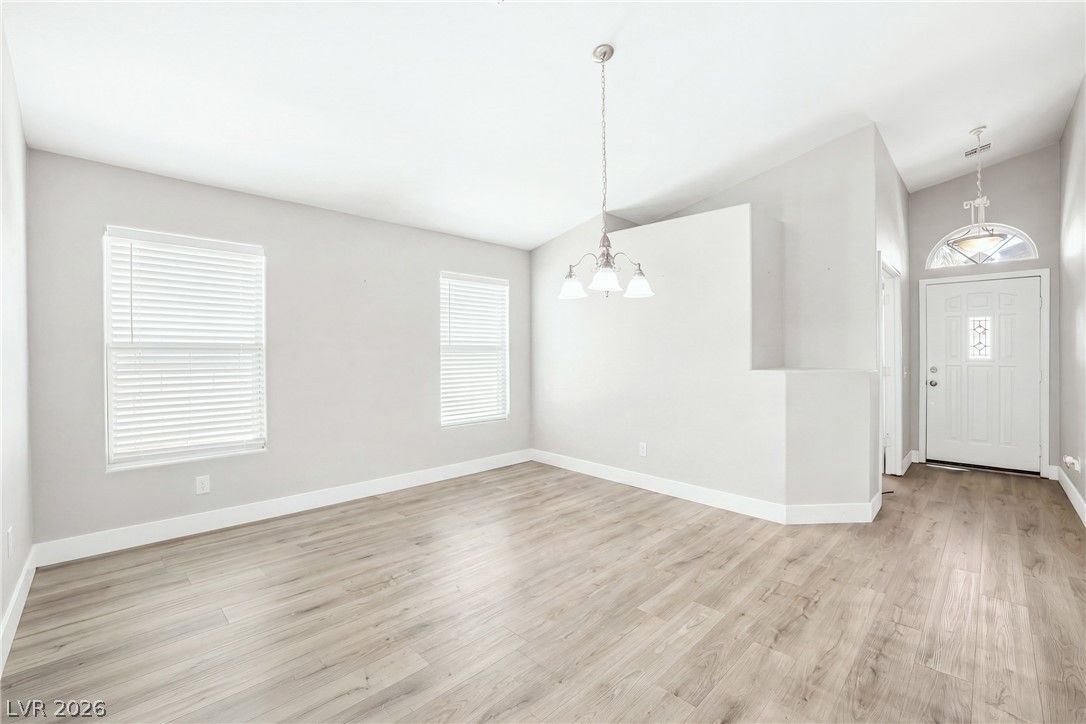 5083 Sarab Lane — photo 3 of 23