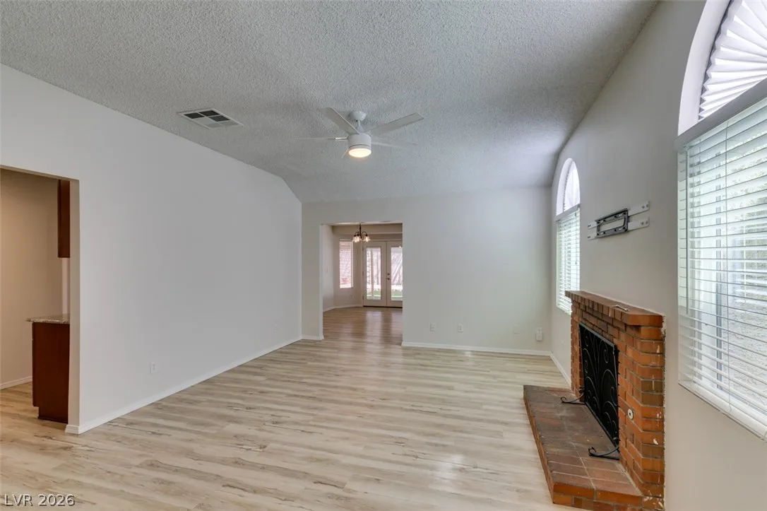 2842 Preciso Lane — photo 4