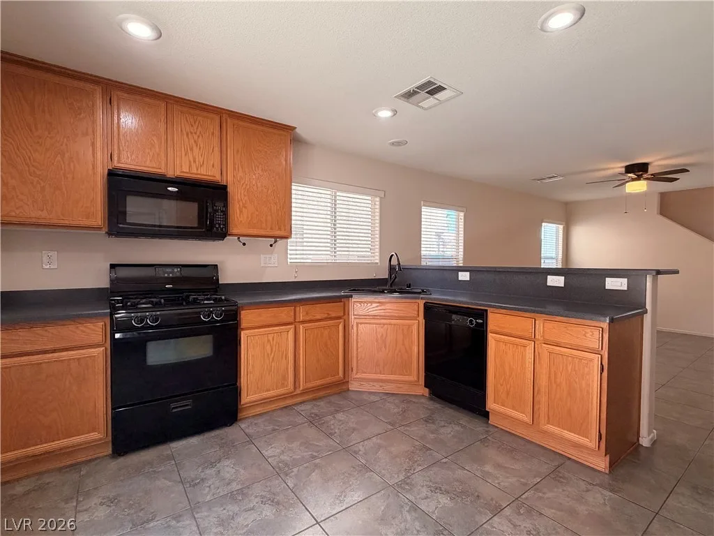 469 Royal Bridge Drive — photo 5