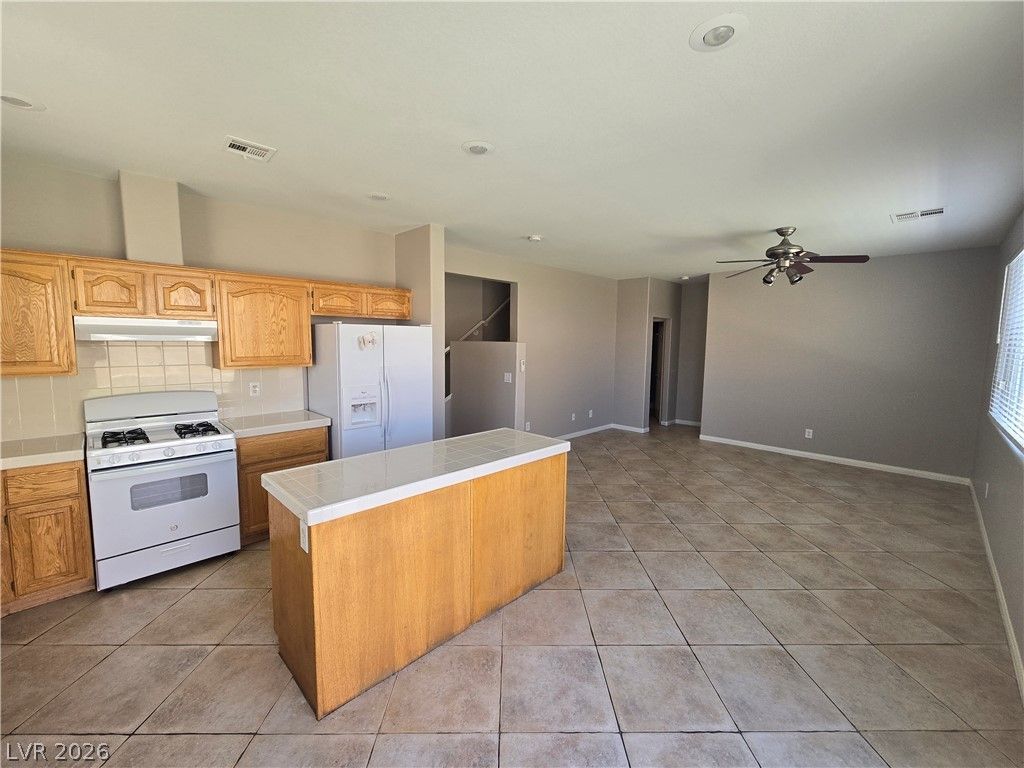 8350 Sterling Harbor Court — photo 4 of 21