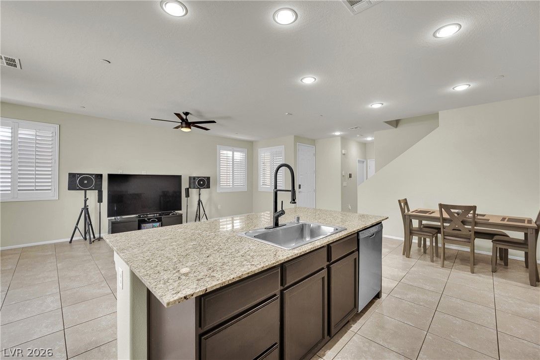 4132 Juanita May Avenue — photo 3