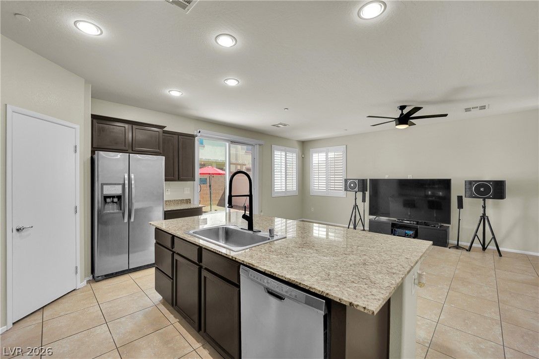 4132 Juanita May Avenue — photo 4
