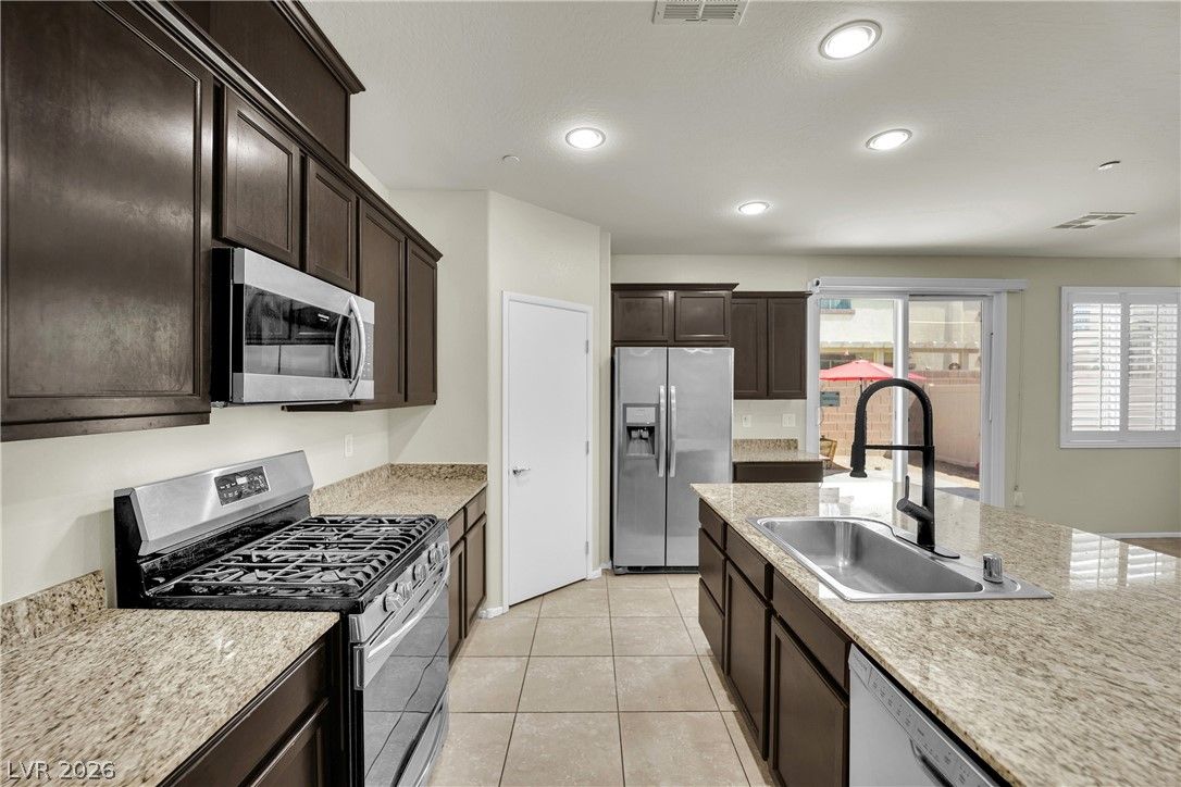 4132 Juanita May Avenue — photo 5