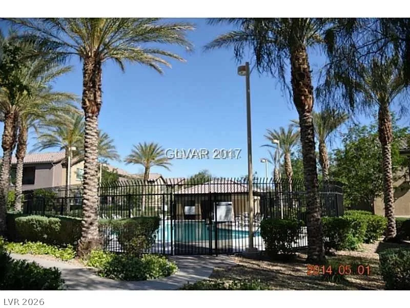 6868 SKY POINTE Drive 1041 — photo 3