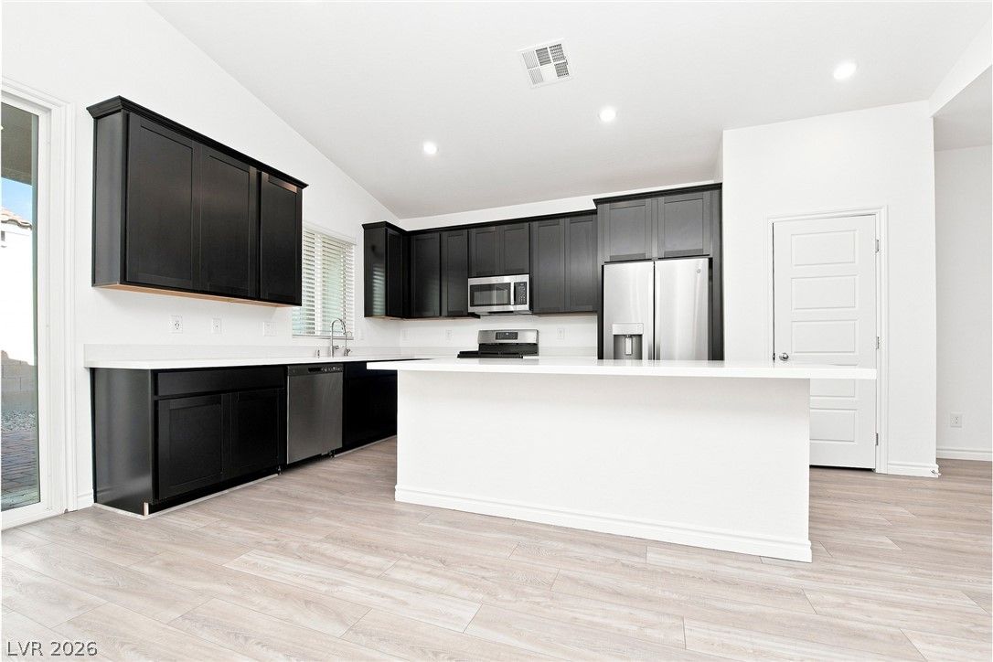 7063 Sayonara Vista Street — photo 5 of 20
