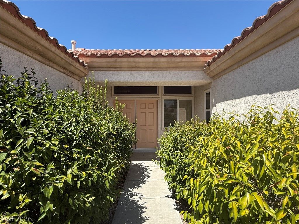 10216 Button Willow Drive — photo 4 of 35