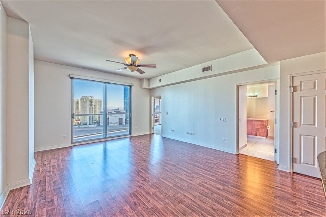 200 Sahara Avenue 2507 — photo 4