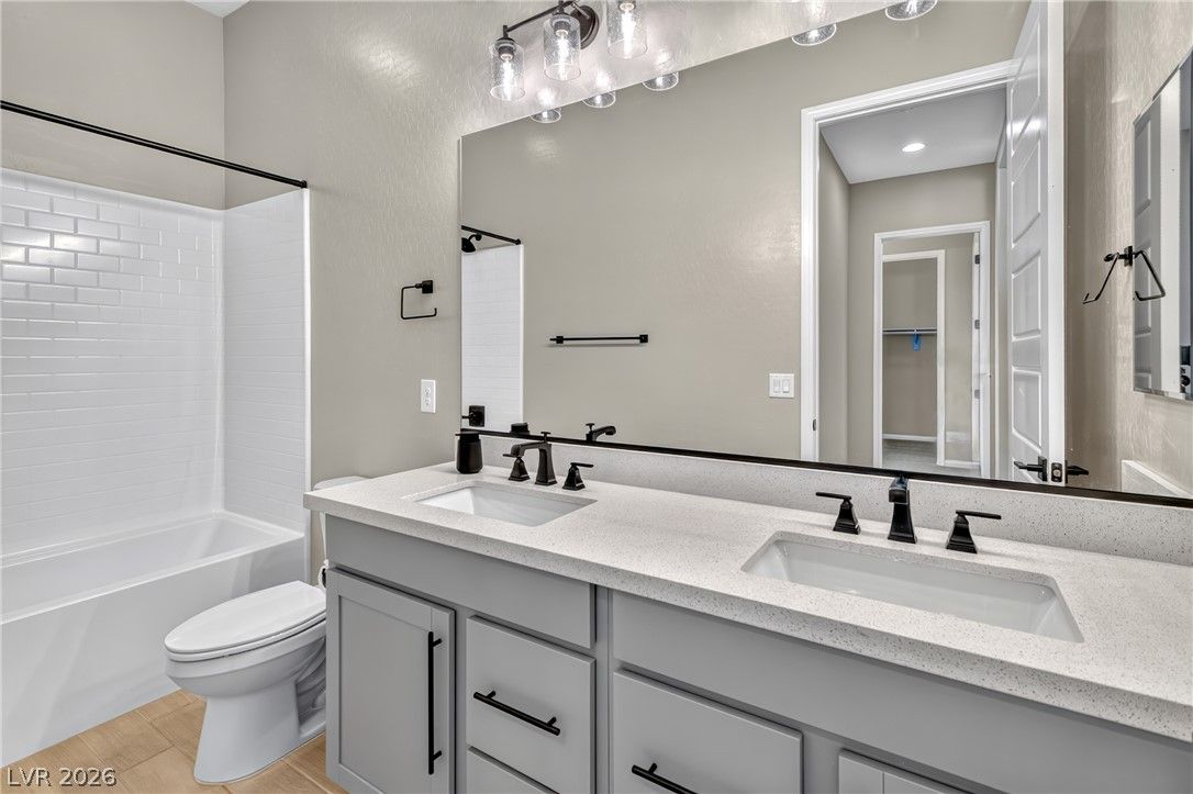 8762 Jesolo Court — photo 4 of 22