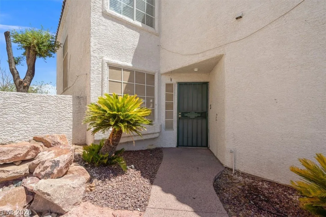 2576 Silver Shadow Drive — photo 3