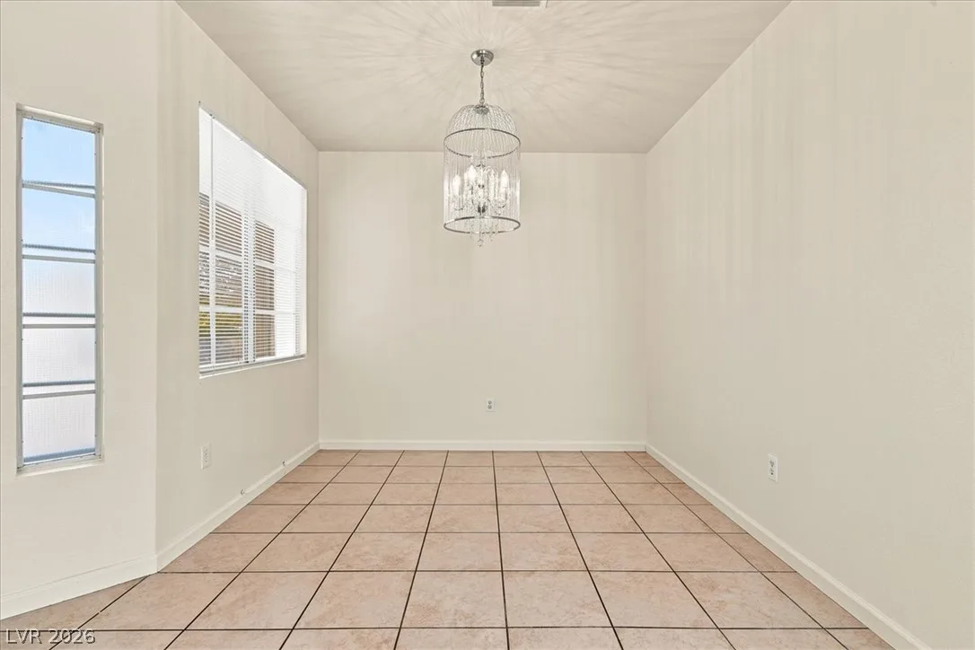 2576 Silver Shadow Drive — photo 5