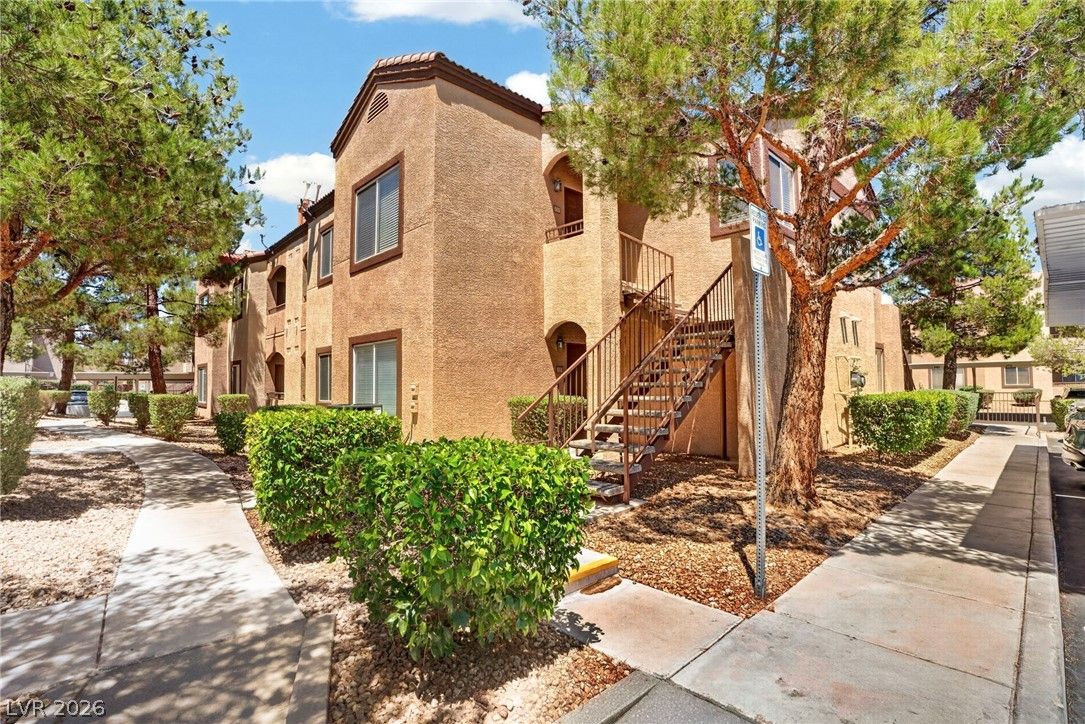9580 West Reno Avenue 236 — photo 3
