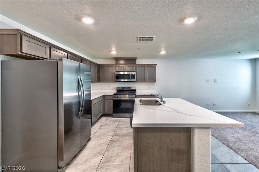 3610 Tripoli Cove Avenue — photo 4 of 16