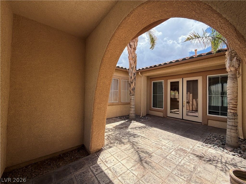 7185 Windy Peak Court — photo 2 of 35