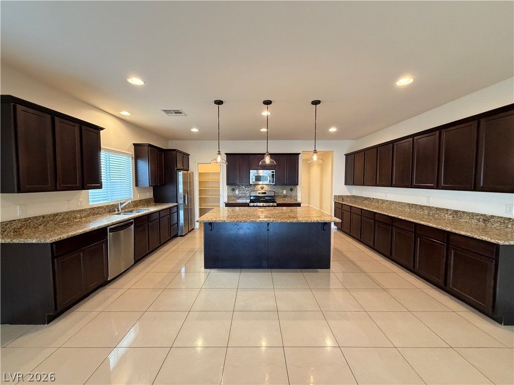 1312 Fantastic Court — photo 3 of 13