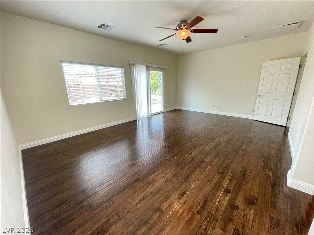 1312 Fantastic Court — photo 4 of 13