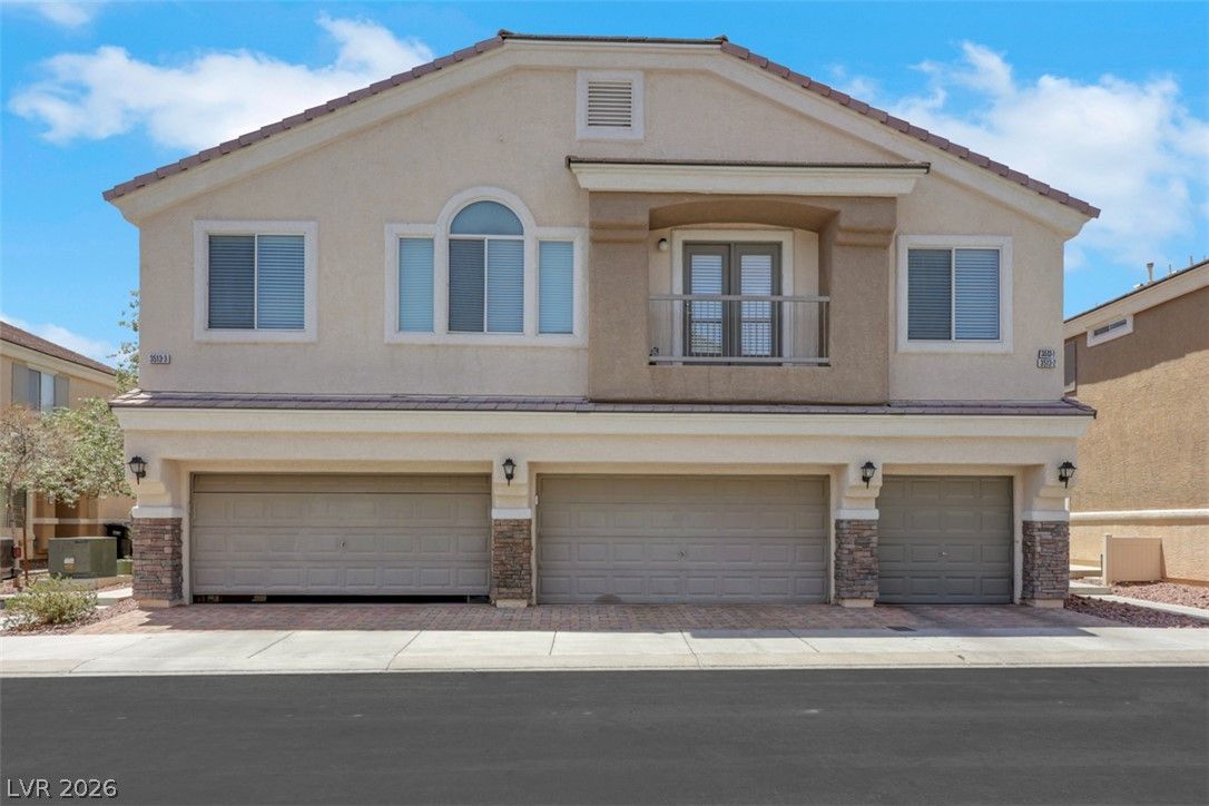 3513 Hazelnut Pine 1 — photo 1