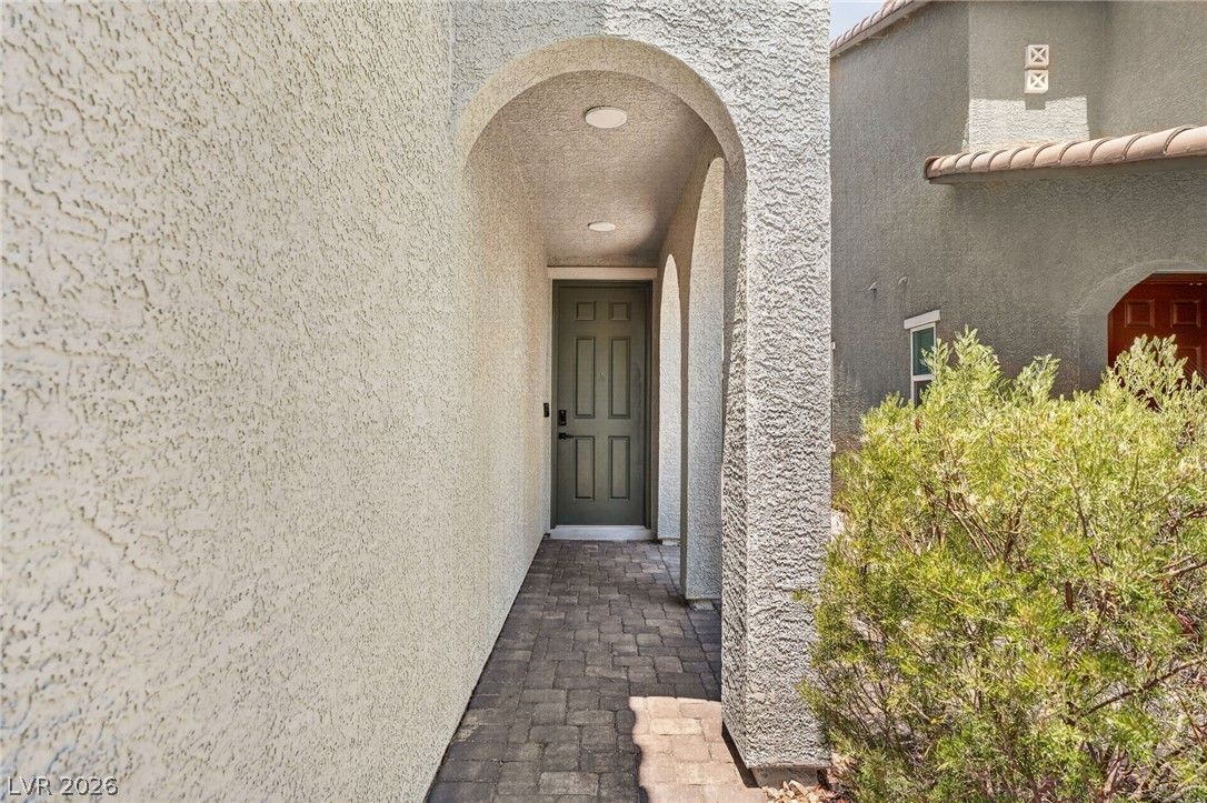 7700 Mojave Wind Avenue — photo 3