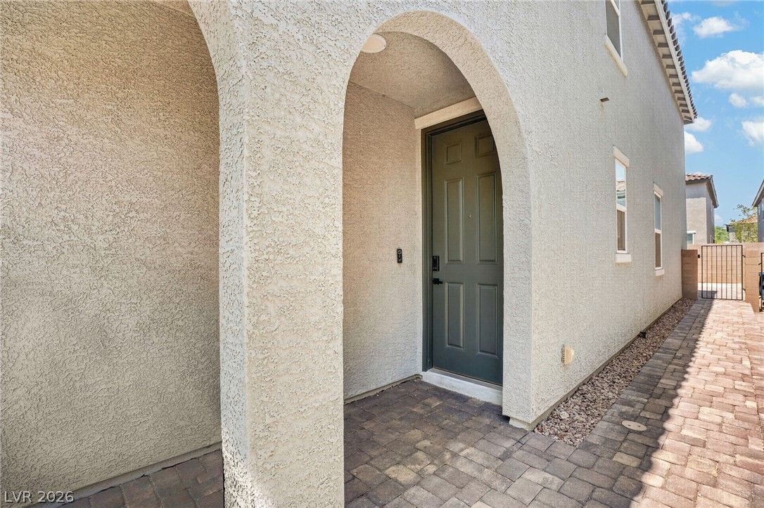 7700 Mojave Wind Avenue — photo 4