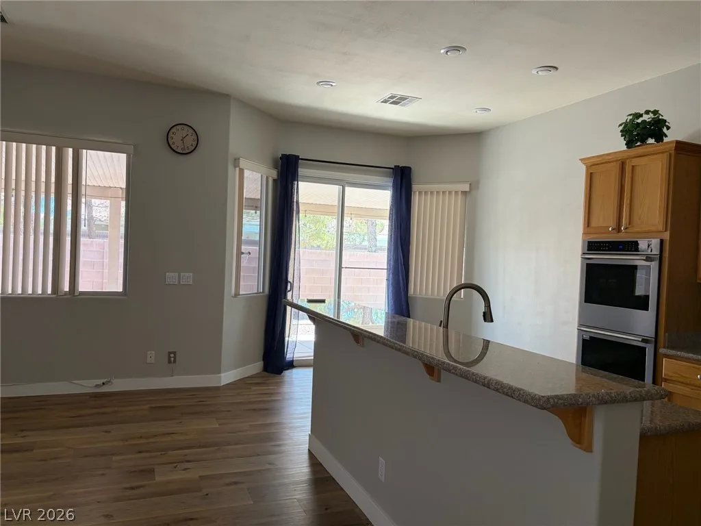 917 Coldwater Falls Way — photo 4