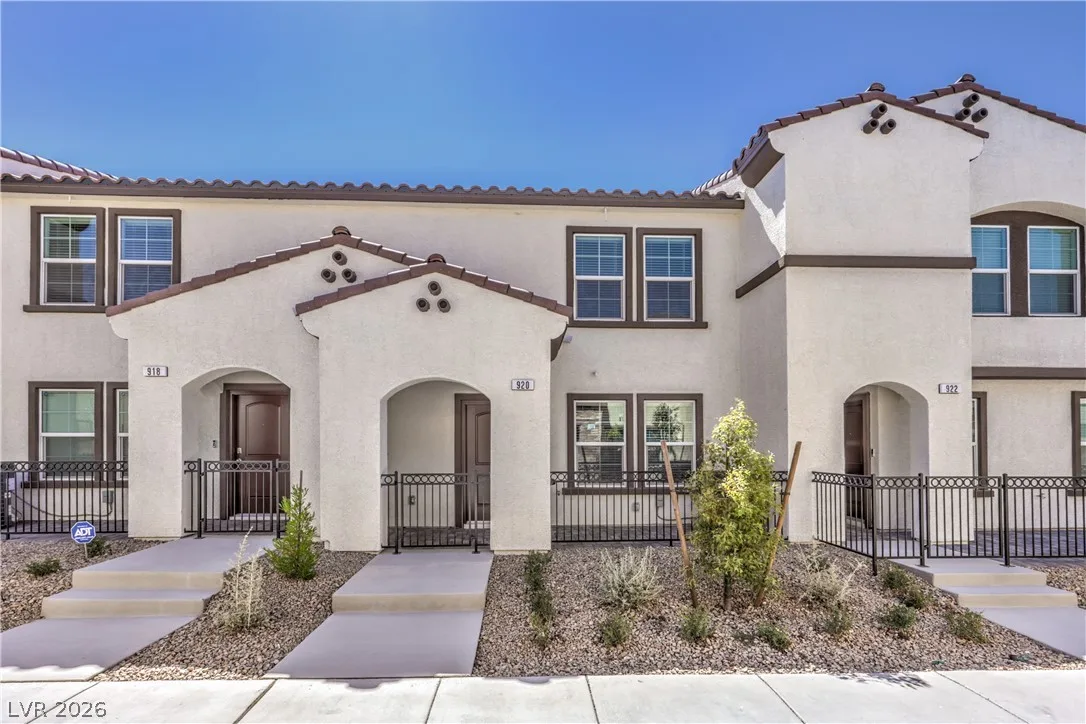 920 Rosy Starling Street — photo 2