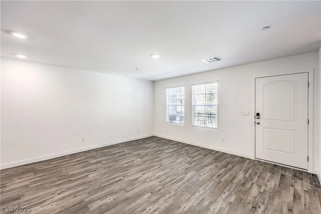 920 Rosy Starling Street — photo 5