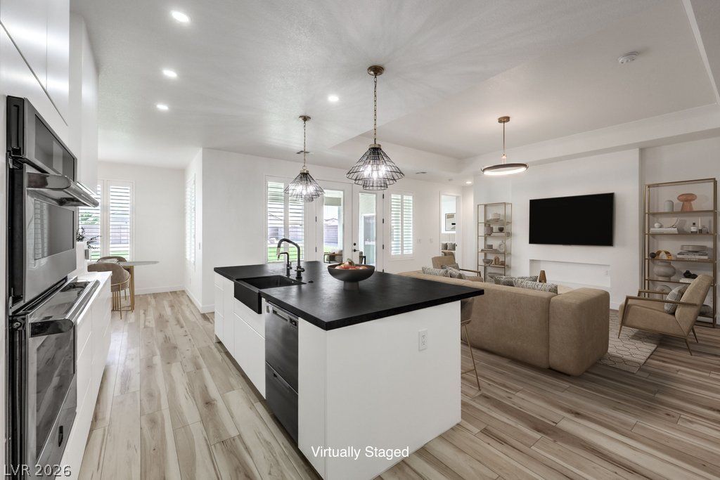 5280 Fairmont Street — photo 2