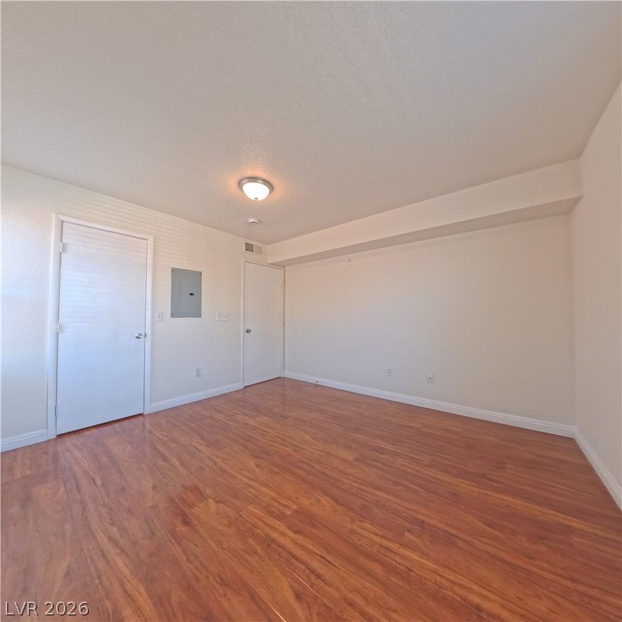 8101 West Flamingo Road 2013 — photo 5 of 21
