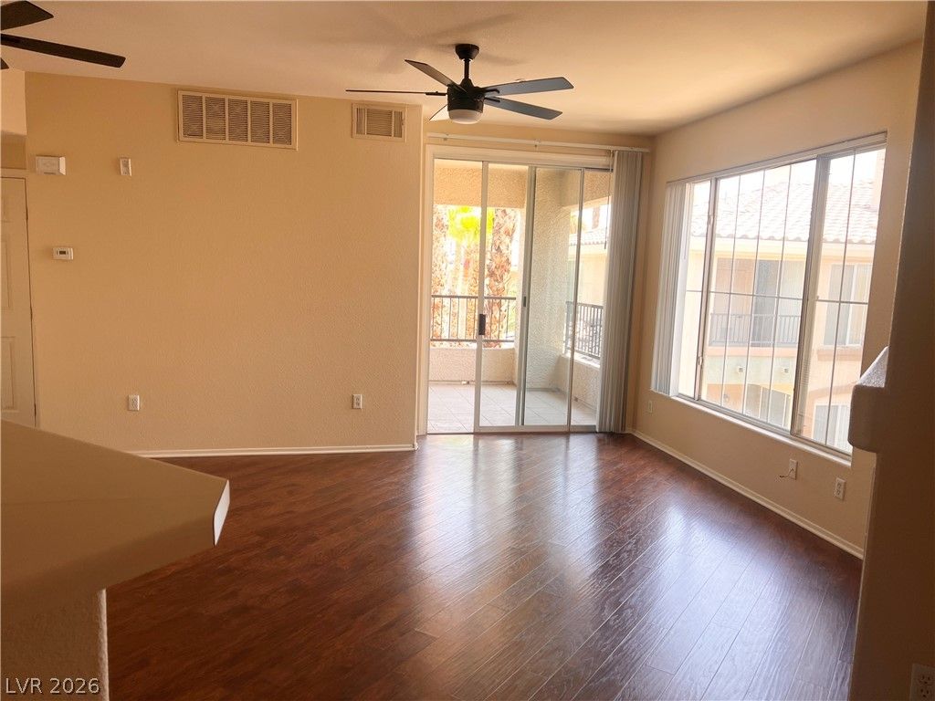 7135 South Durango Drive 307 — photo 4 of 17