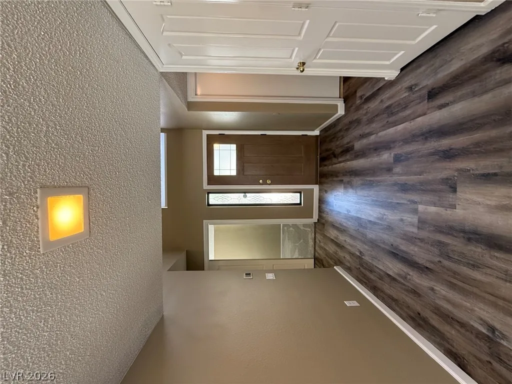 2716 Baycliff Court — photo 3