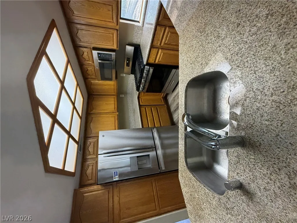 2716 Baycliff Court — photo 5