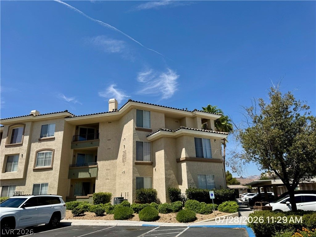 7143 South Durango Drive 309 — photo 1