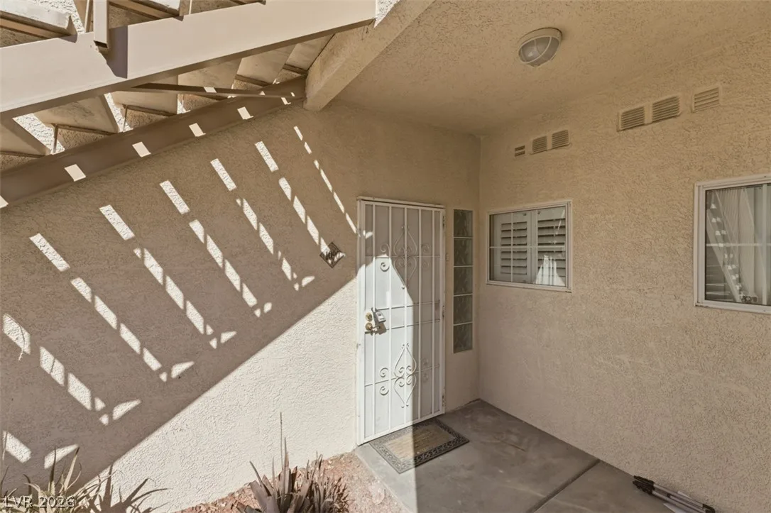 7400 West Flamingo Road 1090 — photo 2