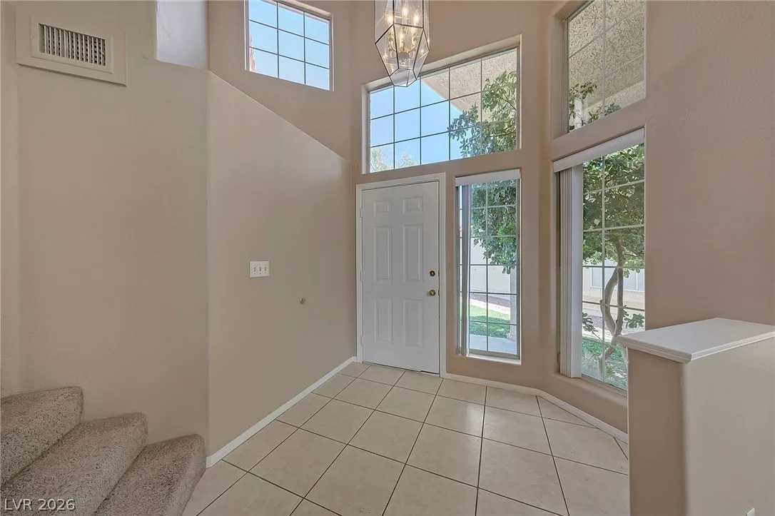 151 KACHINA Drive — photo 3