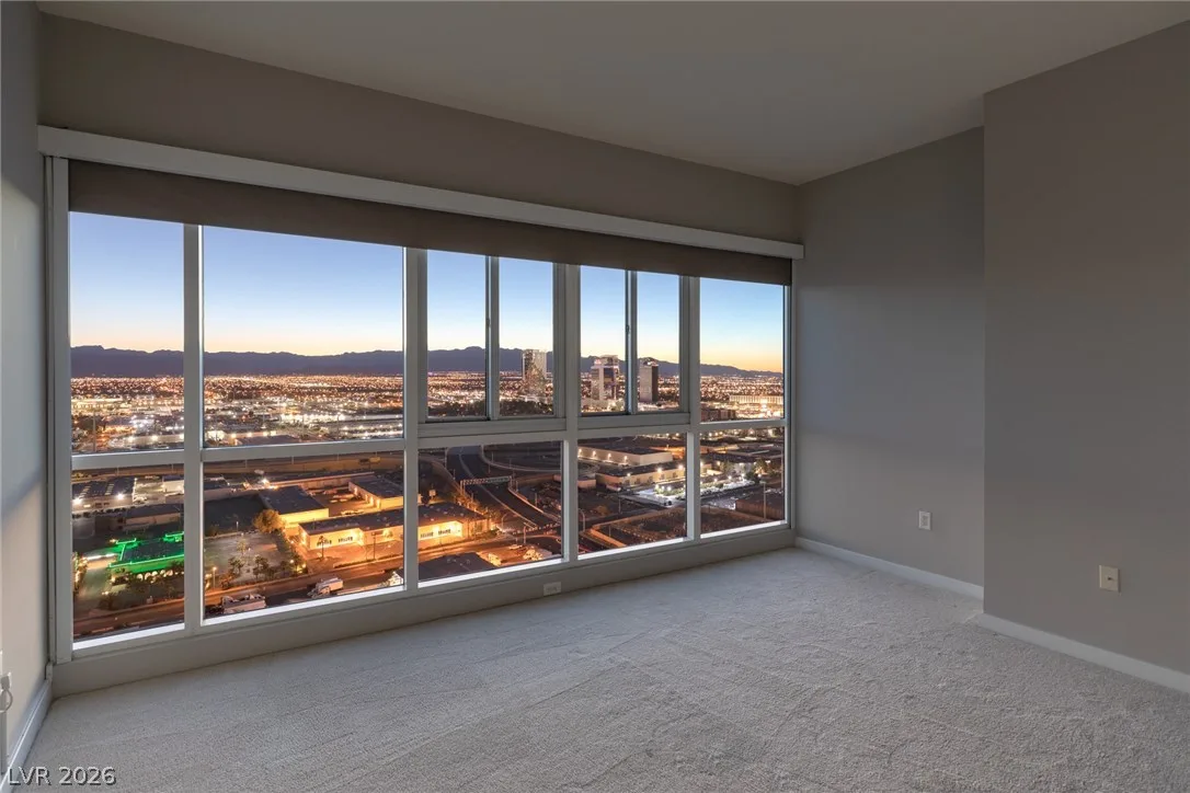 4575 DEAN MARTIN Drive 2508 — photo 4