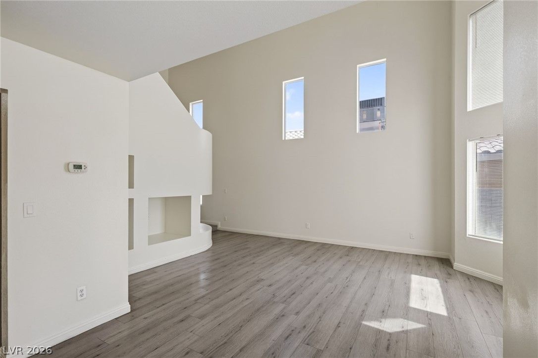 4215 Dobson Drive — photo 2