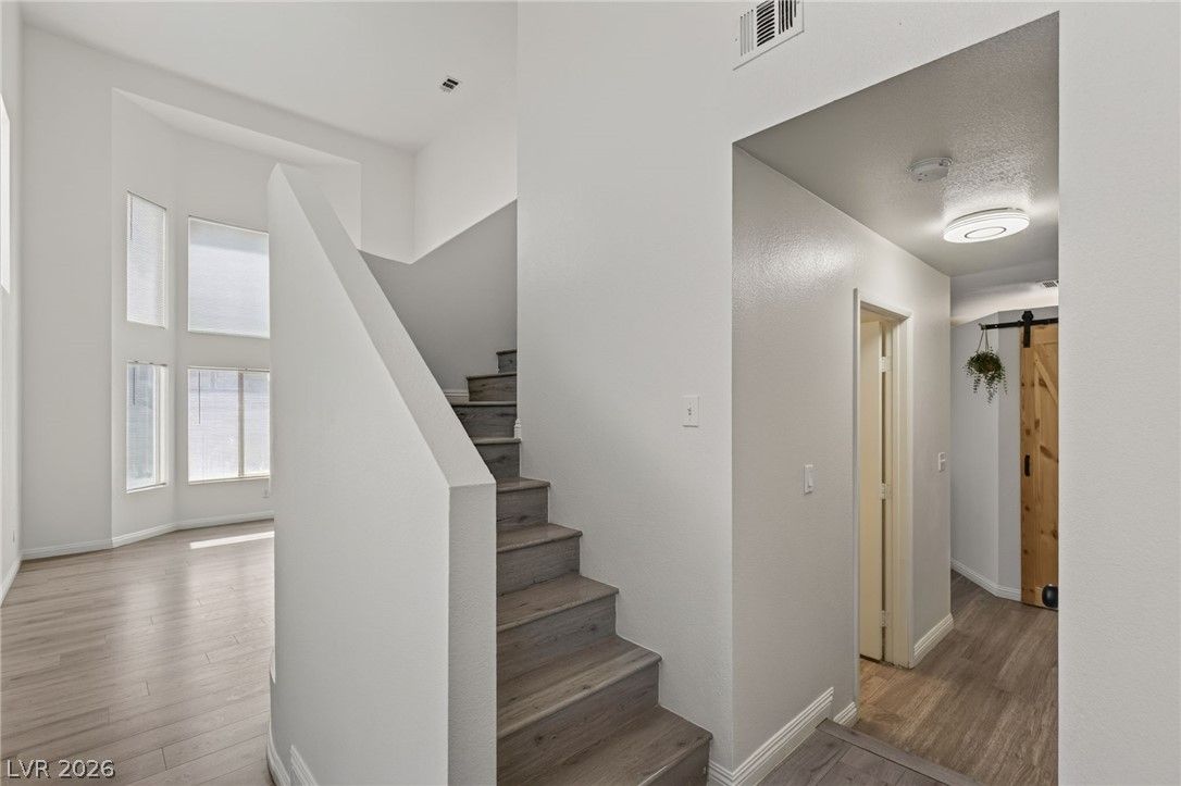 4215 Dobson Drive — photo 5