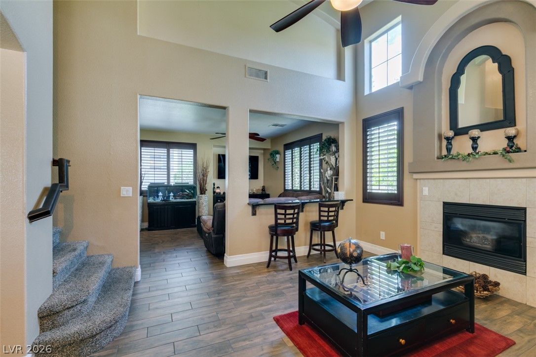 8455 Belmont Valley Street — photo 4 of 23