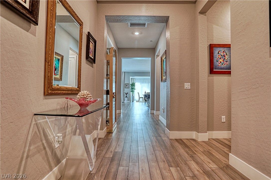 43 Autumn Palm Avenue — photo 3