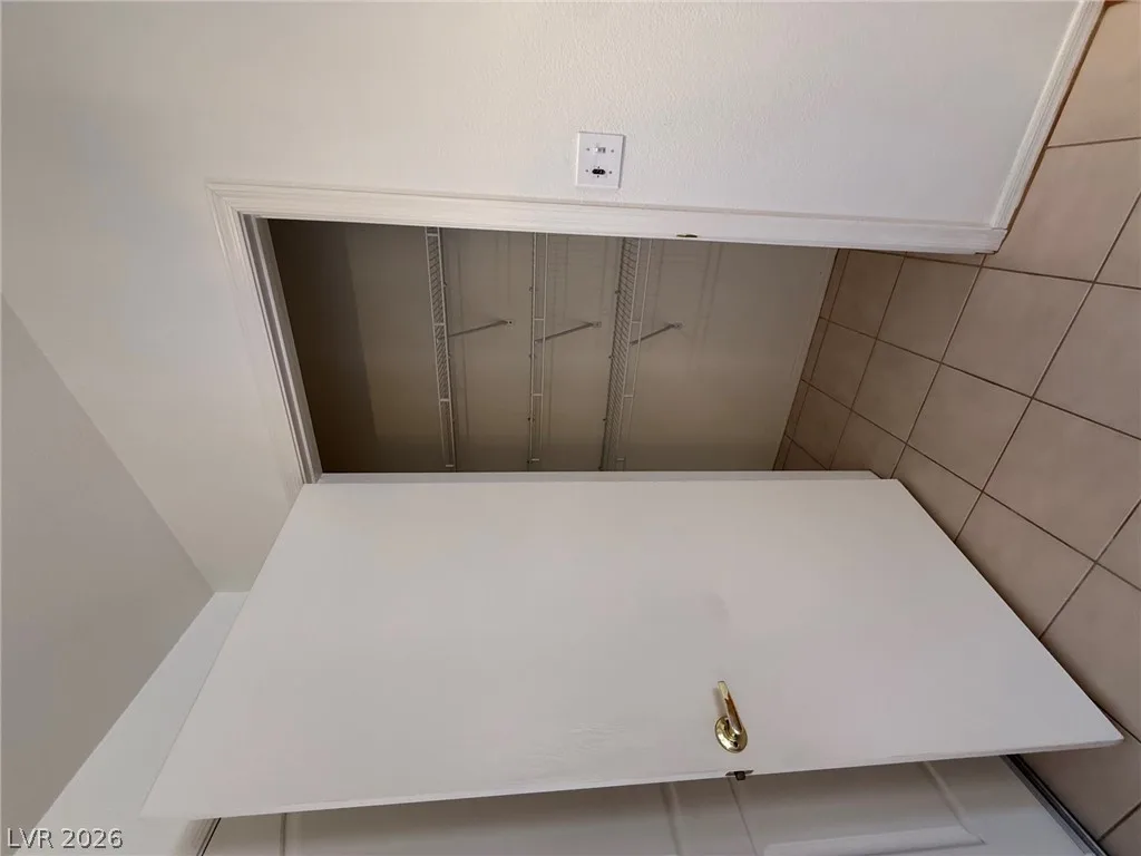 10905 Mill Cove Avenue — photo 2