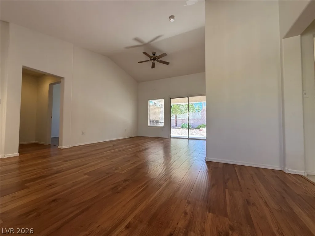 10905 Mill Cove Avenue — photo 3