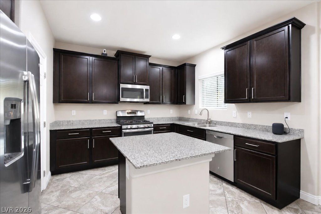 8059 Mosaic Sunrise Lane — photo 5