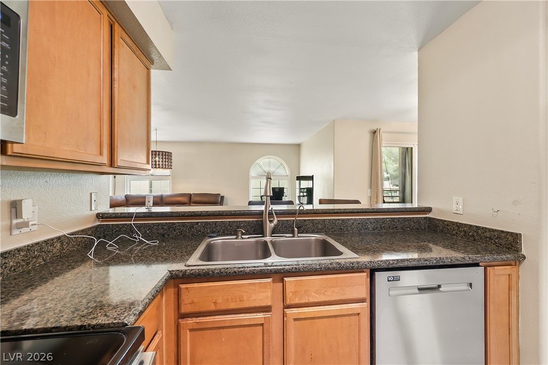 3145 East Flamingo Road 1123 — photo 3