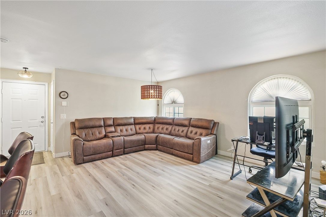 3145 East Flamingo Road 1123 — photo 4