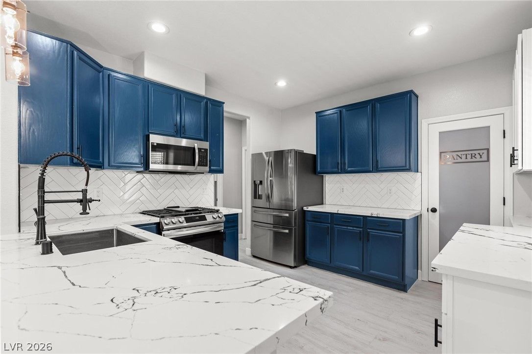 10443 Calypso Cave Street — photo 4