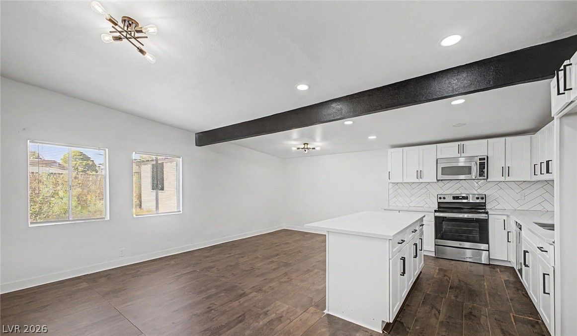 3220 Stanley Avenue — photo 2 of 18