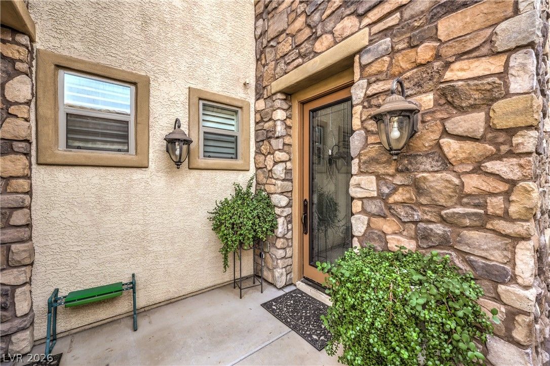 949 Via Stellato Street — photo 3