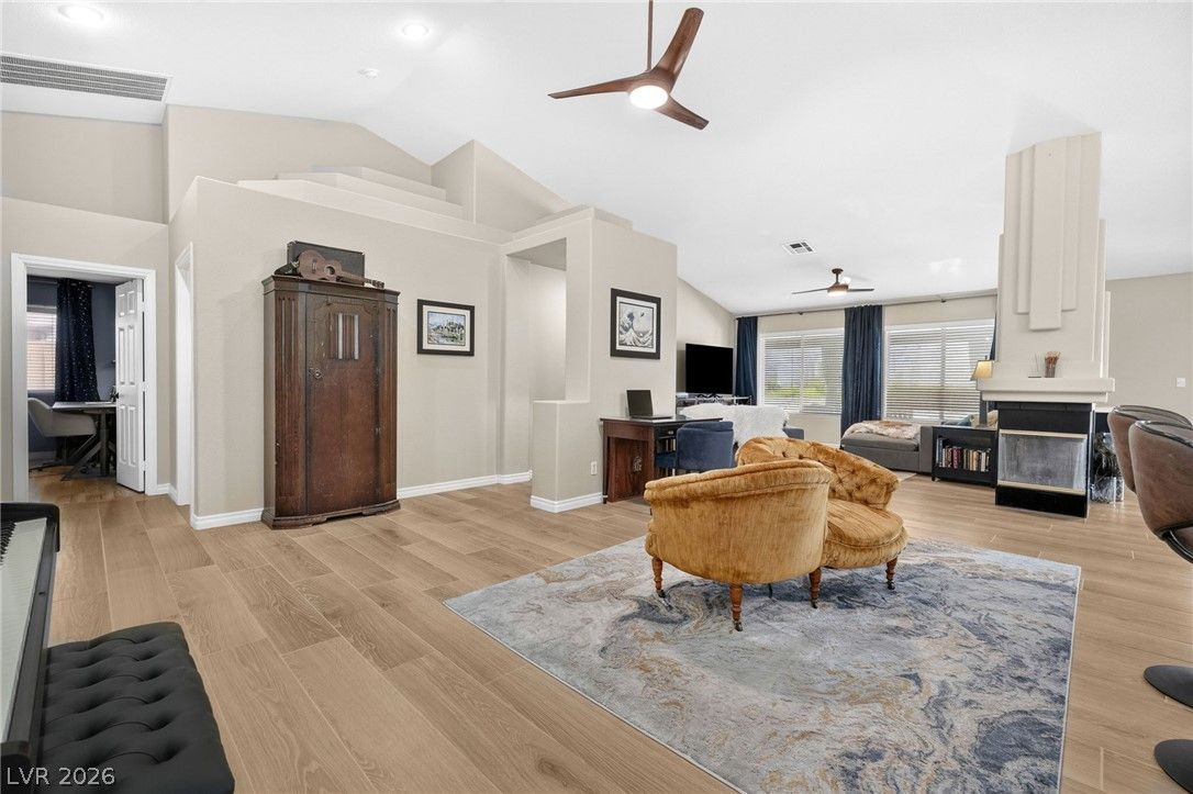 7233 Hawk Haven Street — photo 3